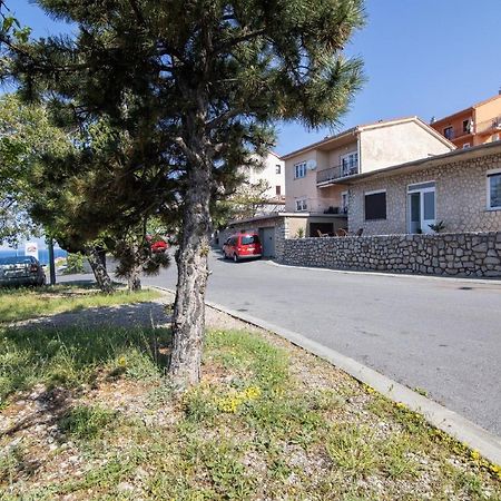 Apartment Luka Senj  Bagian luar foto