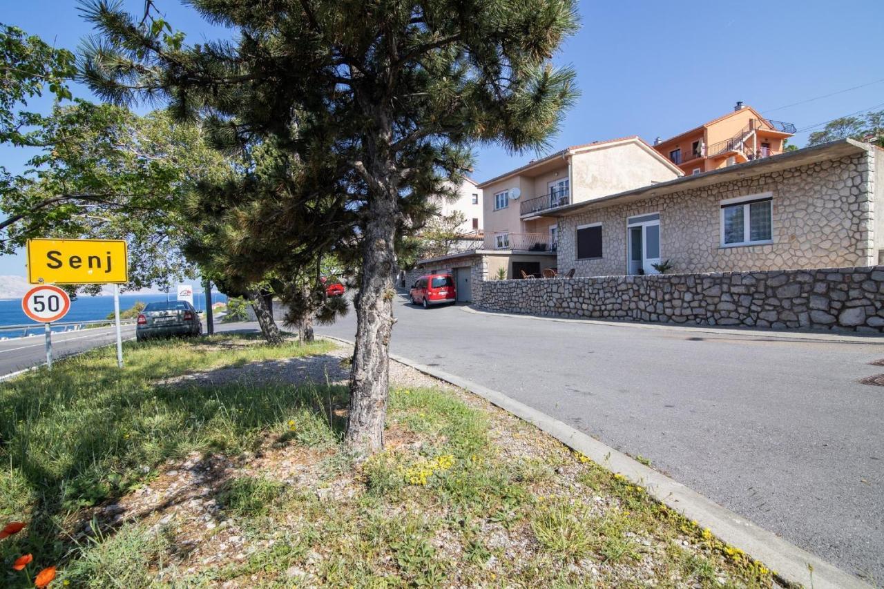 Apartment Luka Senj  Bagian luar foto