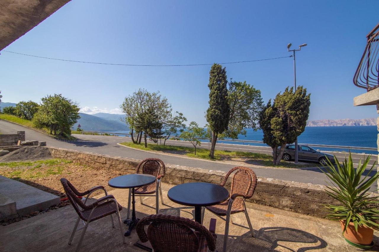 Apartment Luka Senj  Bagian luar foto